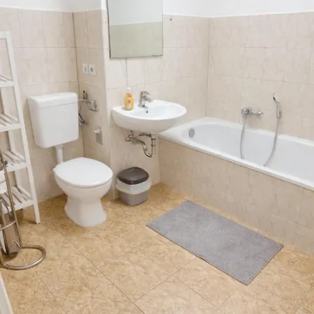 Appartement Gemuetliche In *